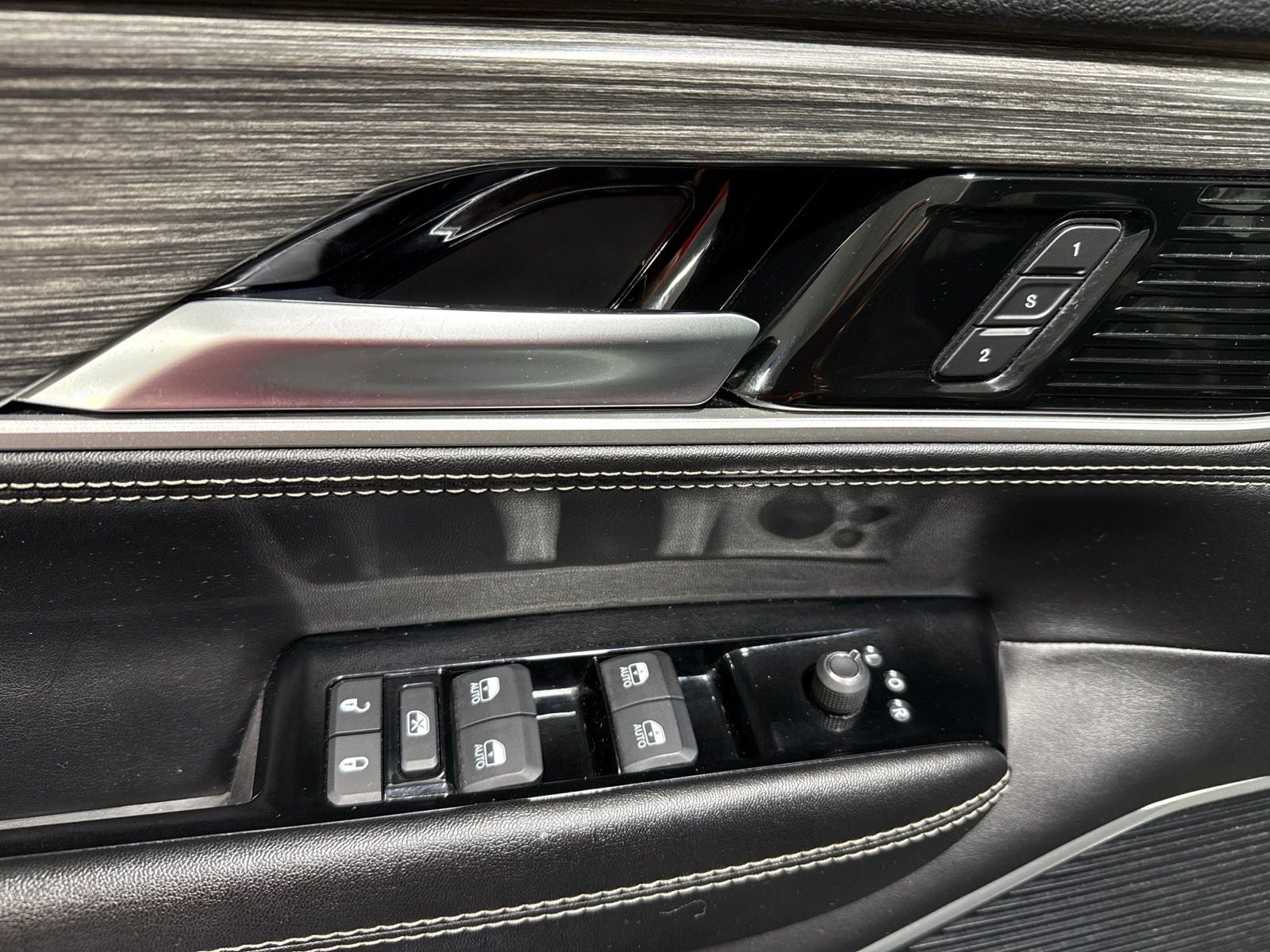 2024 Jeep Wagoneer L Series II