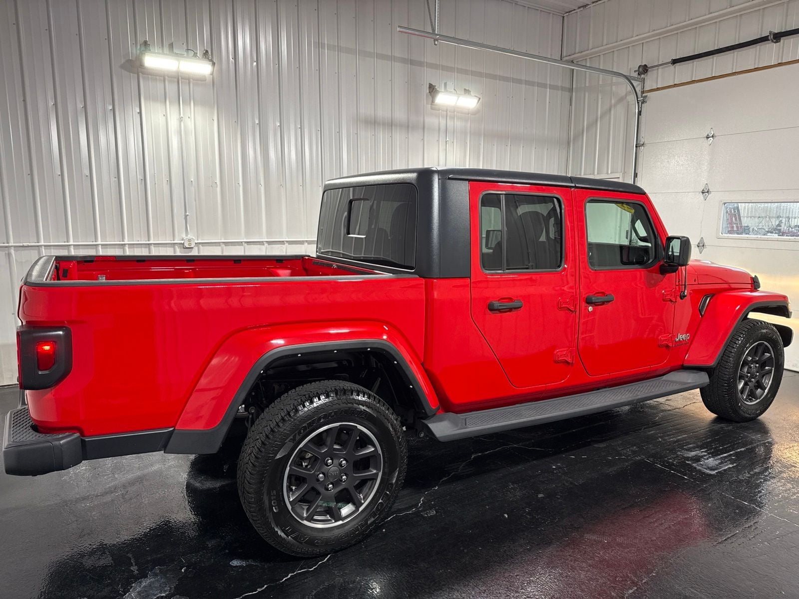 2021 Jeep Gladiator Overland