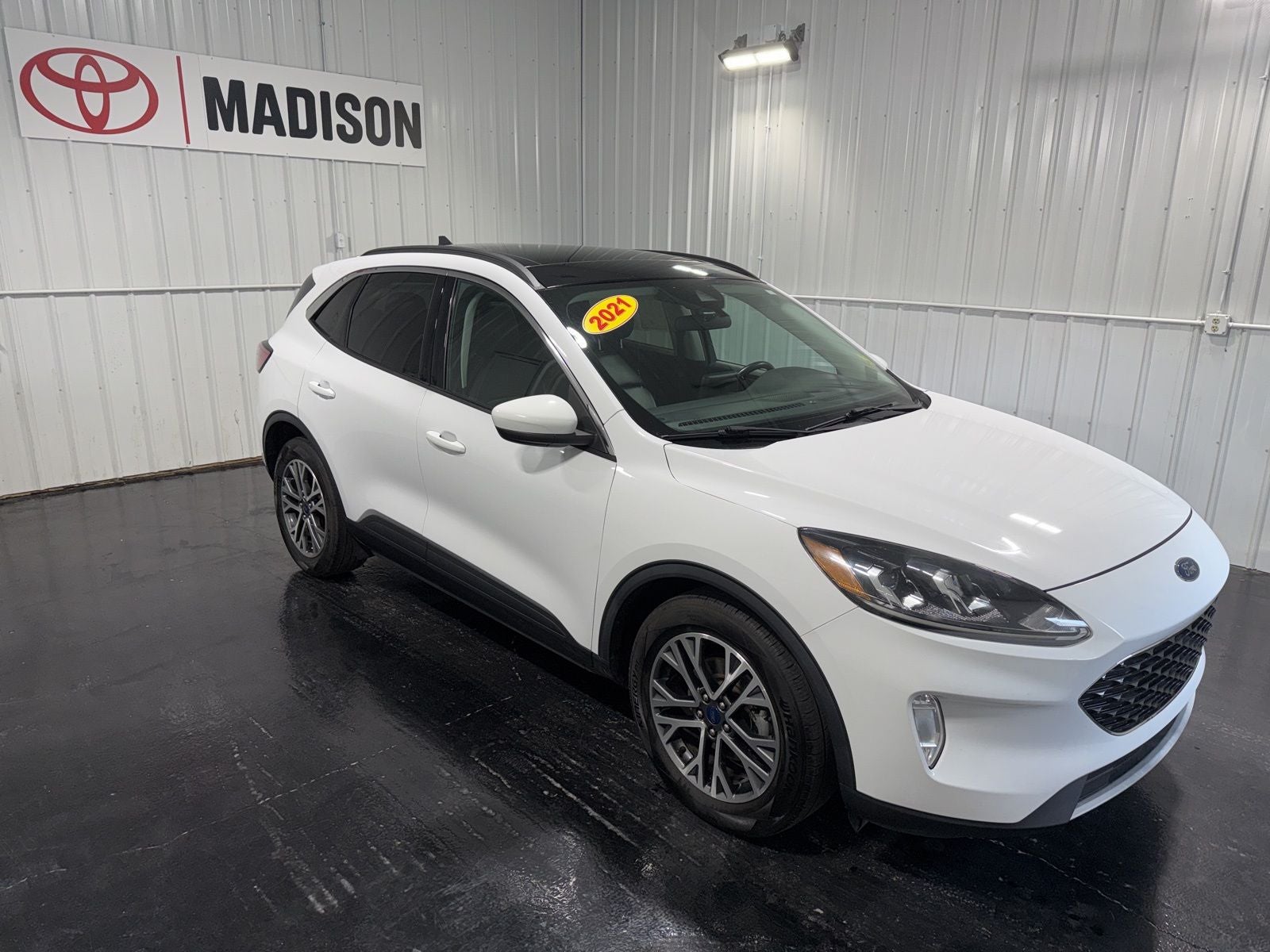 2021 Ford Escape SEL