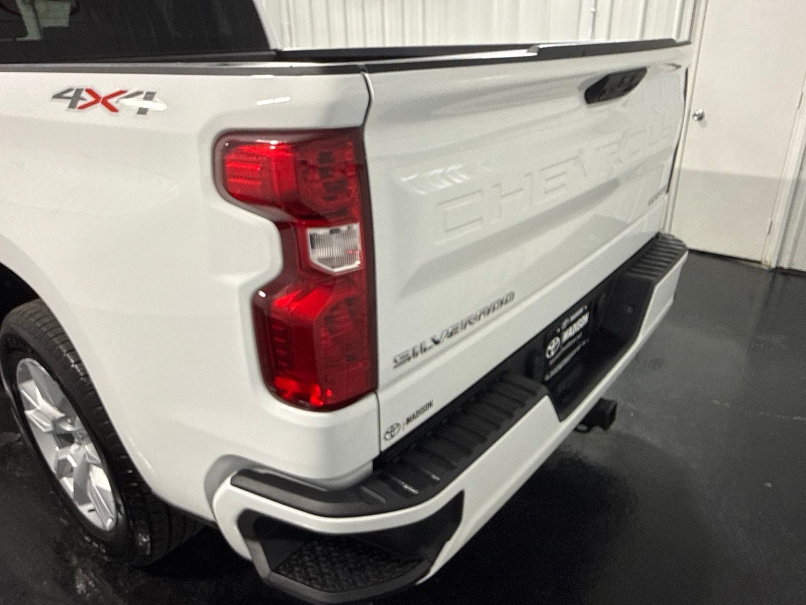 2024 Chevrolet Silverado 1500 Custom