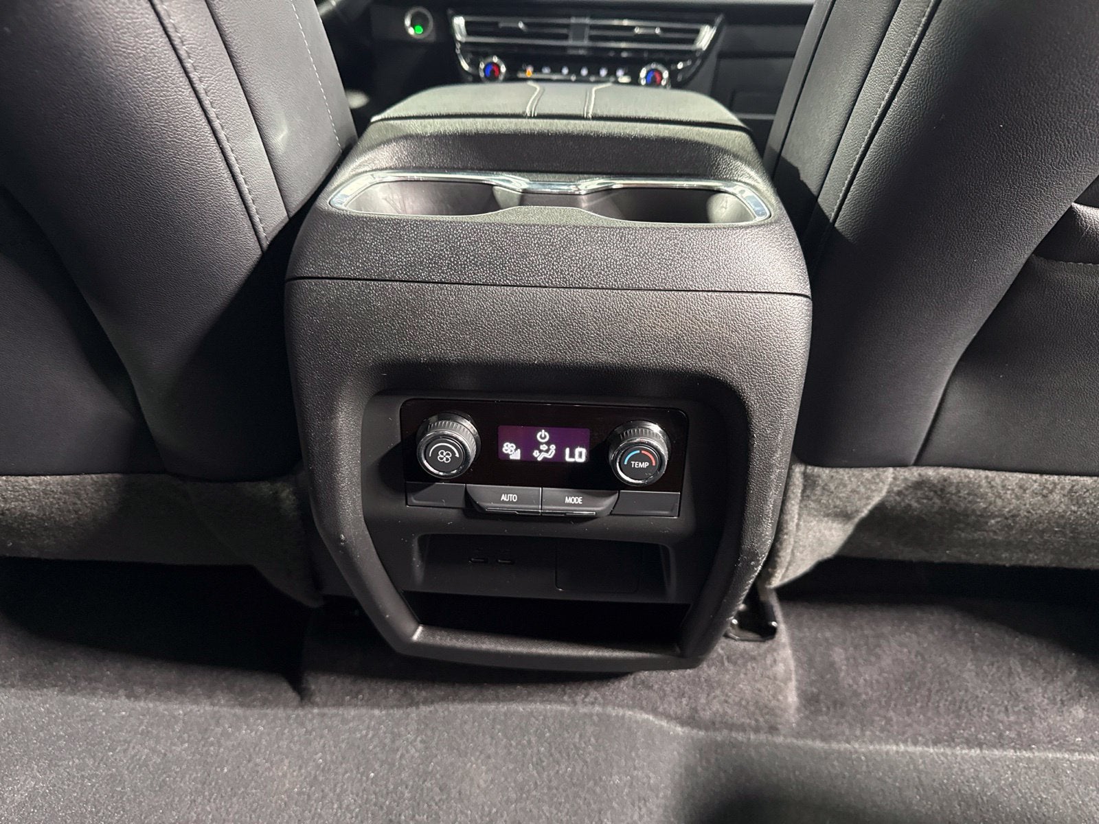 2025 Chevrolet Traverse LT 2LT
