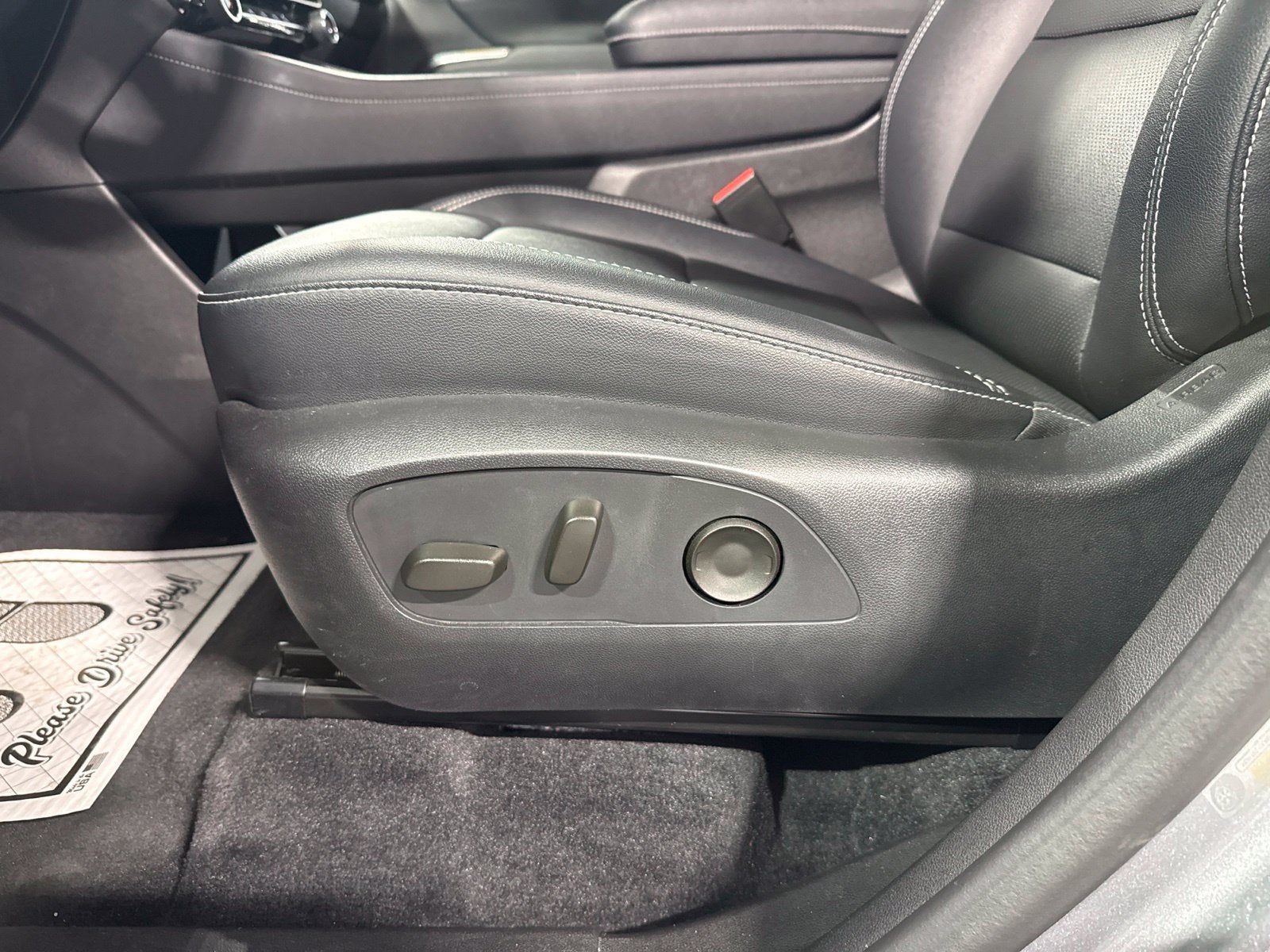 2025 Chevrolet Traverse LT 2LT