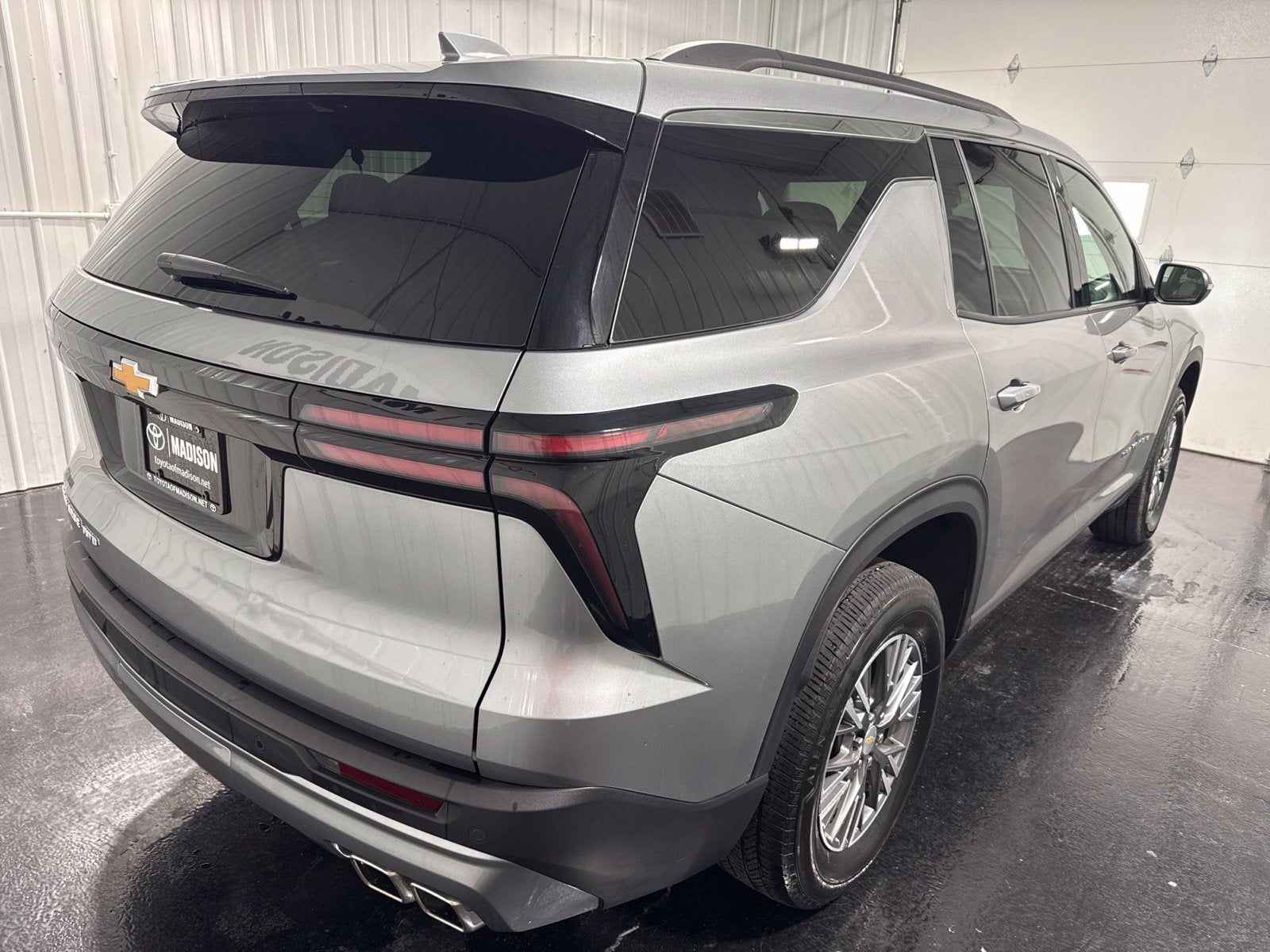 2025 Chevrolet Traverse LT 2LT