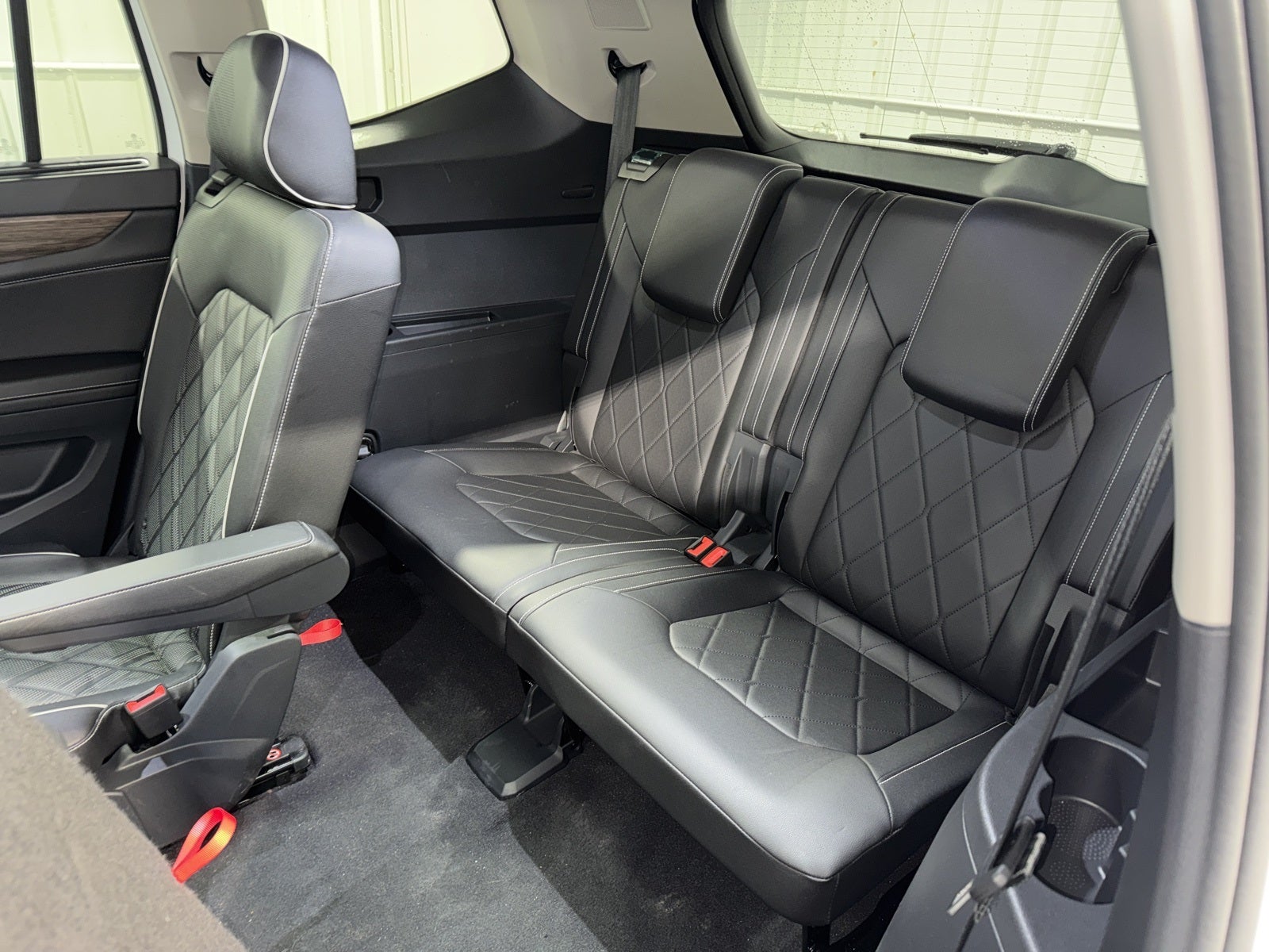 2025 Volkswagen Atlas 2.0T SEL Premium R-Line