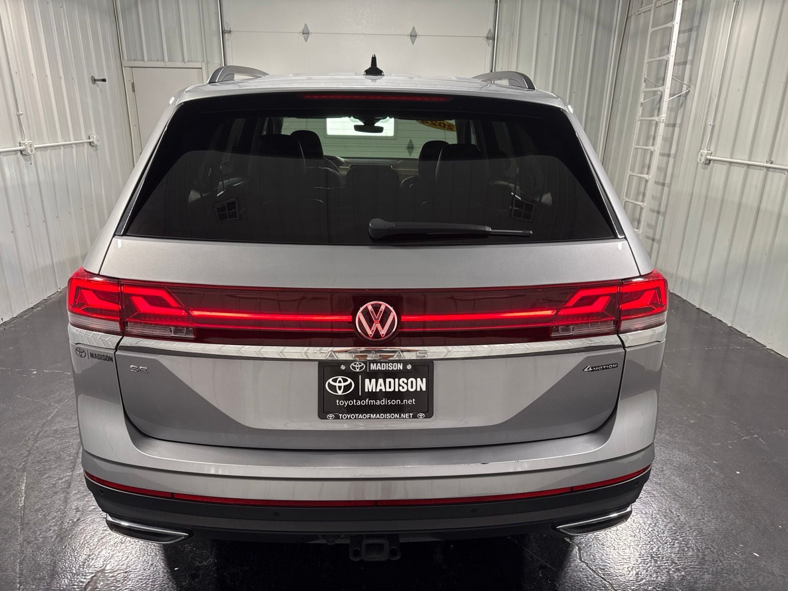 2024 Volkswagen Atlas 2.0T SE w/Technology