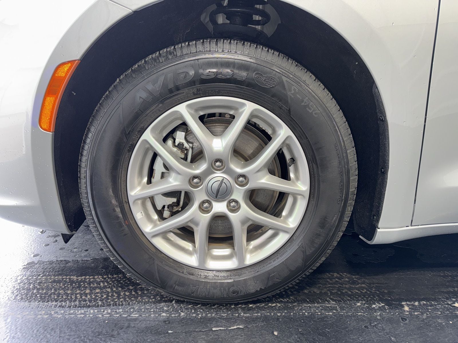 2024 Chrysler Pacifica Touring L