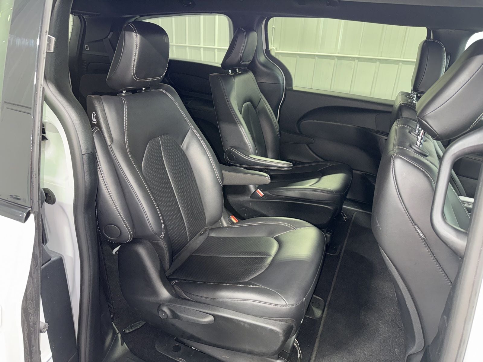 2024 Chrysler Pacifica Hybrid Select