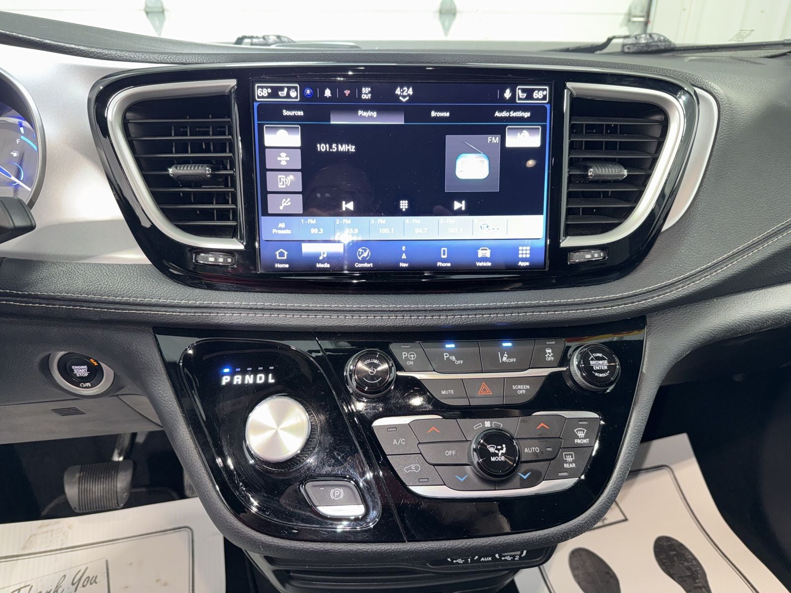 2024 Chrysler Pacifica Hybrid Select