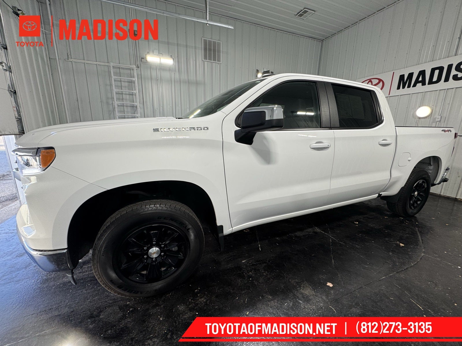 2025 Chevrolet Silverado 1500 LT LT1