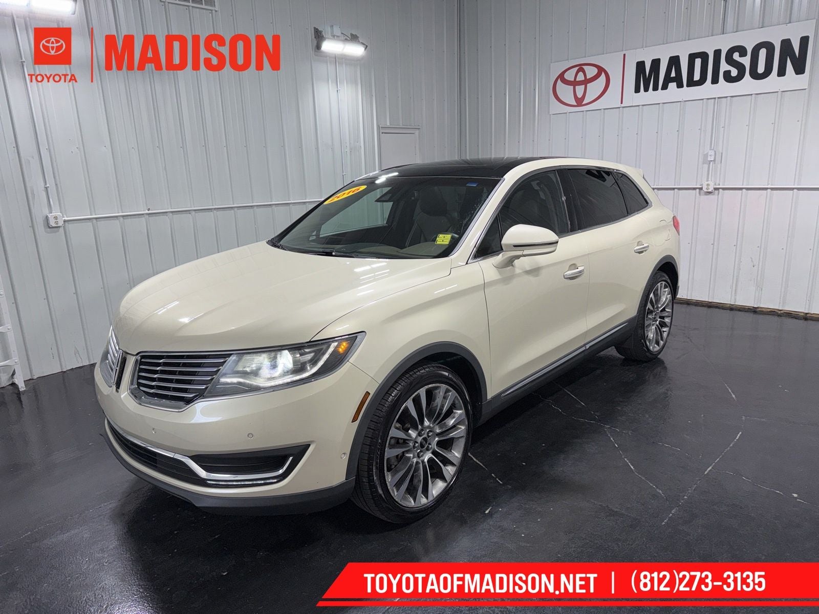 2016 Lincoln MKX Reserve FWD's photo