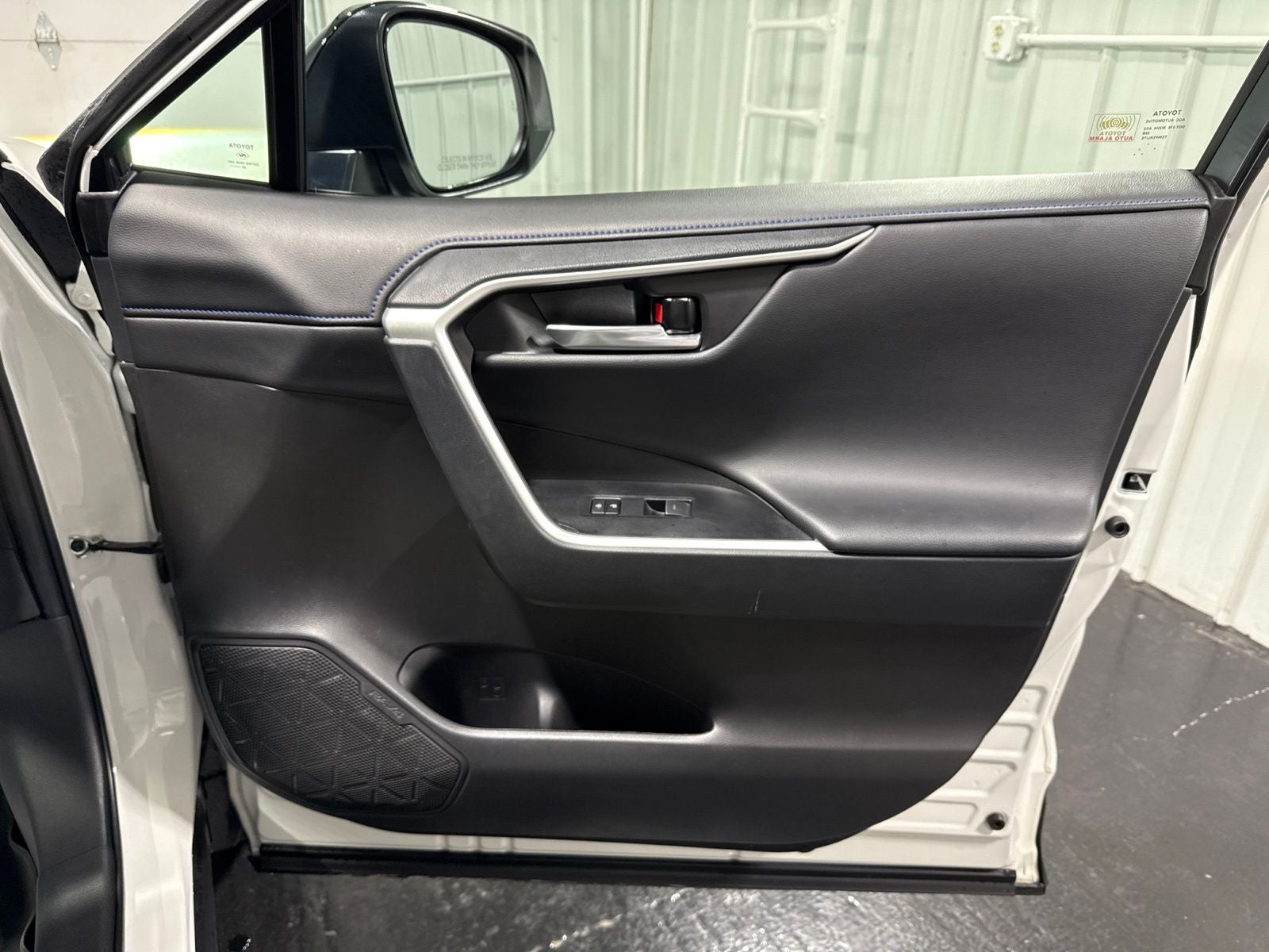 2025 Toyota RAV4 Hybrid XSE
