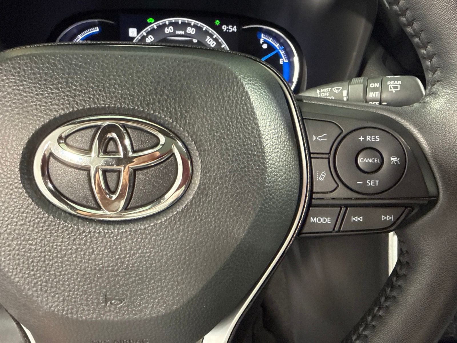 2025 Toyota RAV4 Hybrid XSE