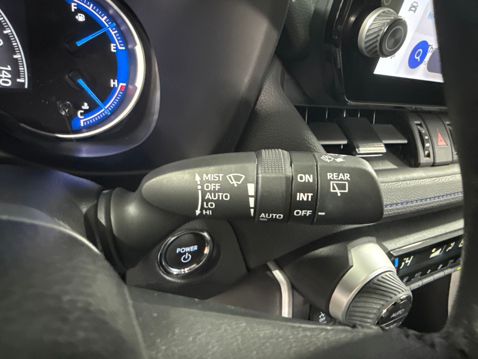 2025 Toyota RAV4 Hybrid XSE