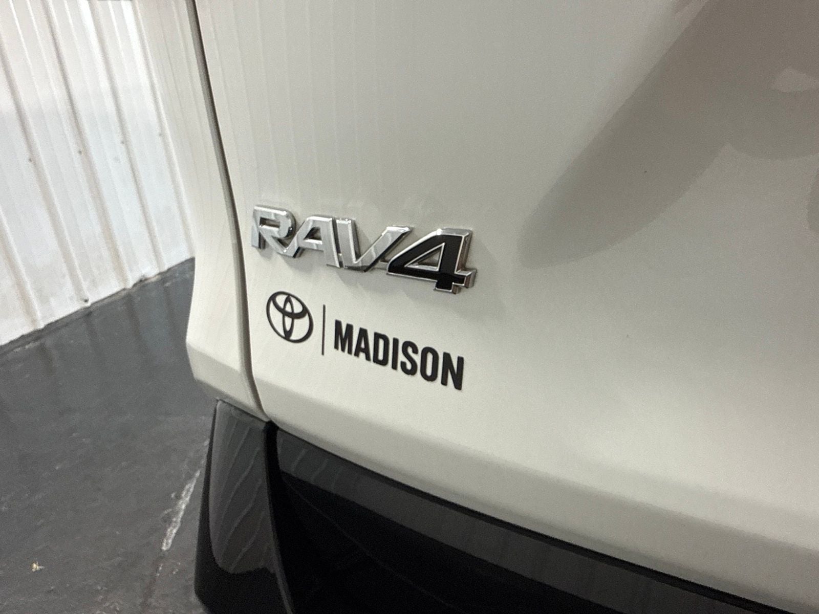 2025 Toyota RAV4 Hybrid XSE