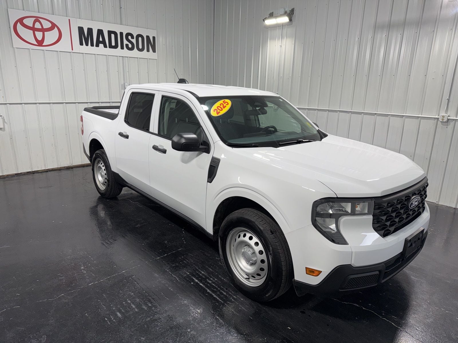 2025 Ford Maverick XL