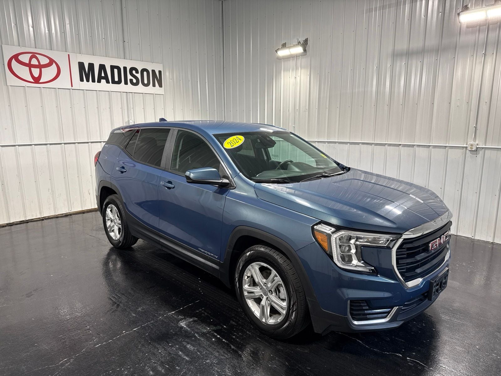 2024 GMC Terrain SLE
