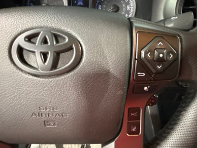2022 Toyota Tacoma TRD Off-Road V6