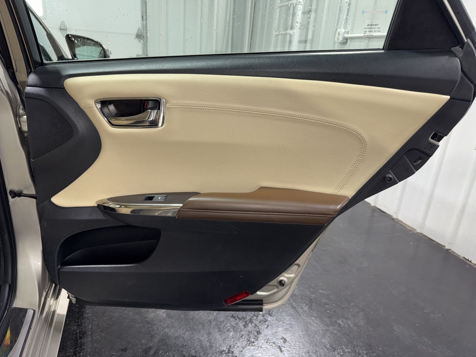 2018 Toyota Avalon Hybrid XLE Premium