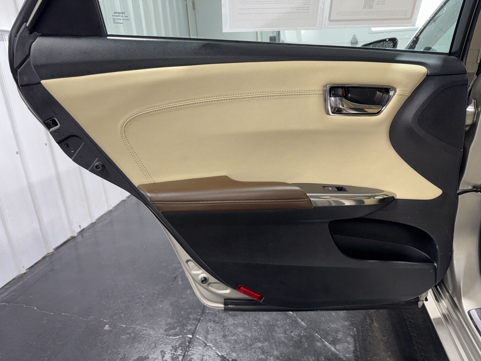 2018 Toyota Avalon Hybrid XLE Premium