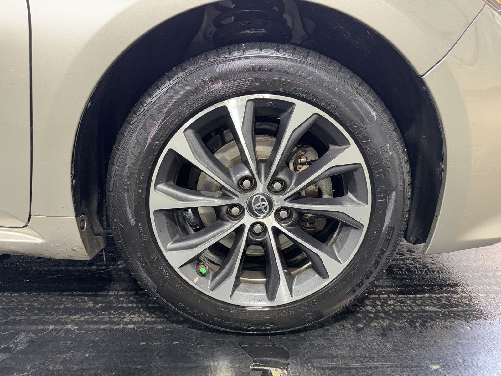 2018 Toyota Avalon Hybrid XLE Premium