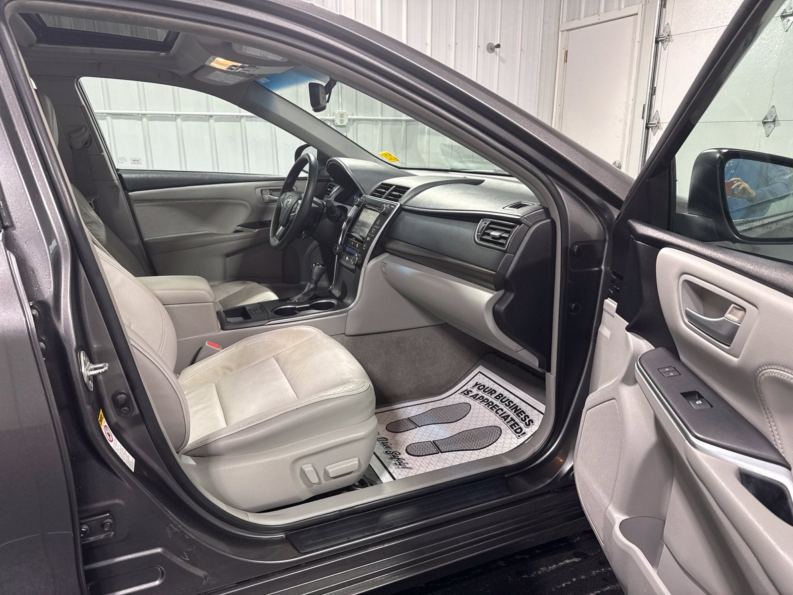 2016 Toyota Camry XLE