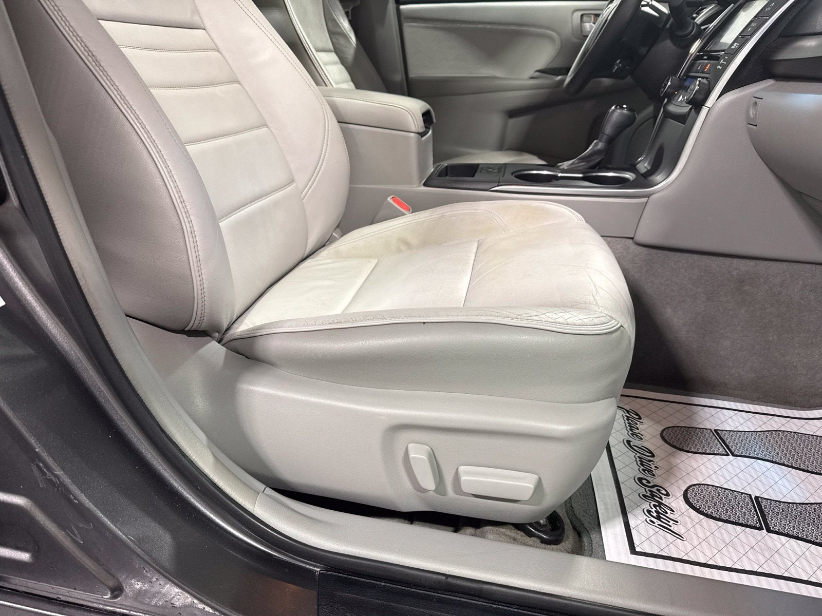 2016 Toyota Camry XLE