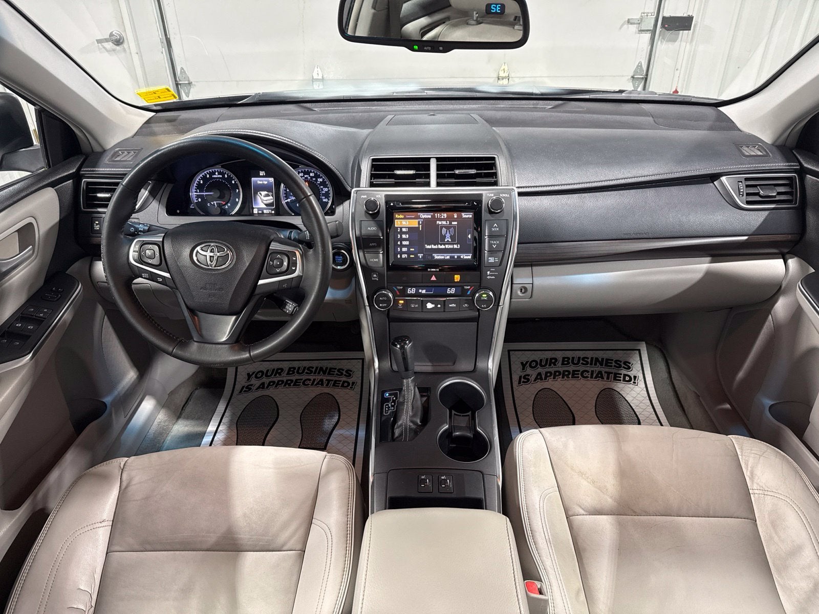 2016 Toyota Camry XLE