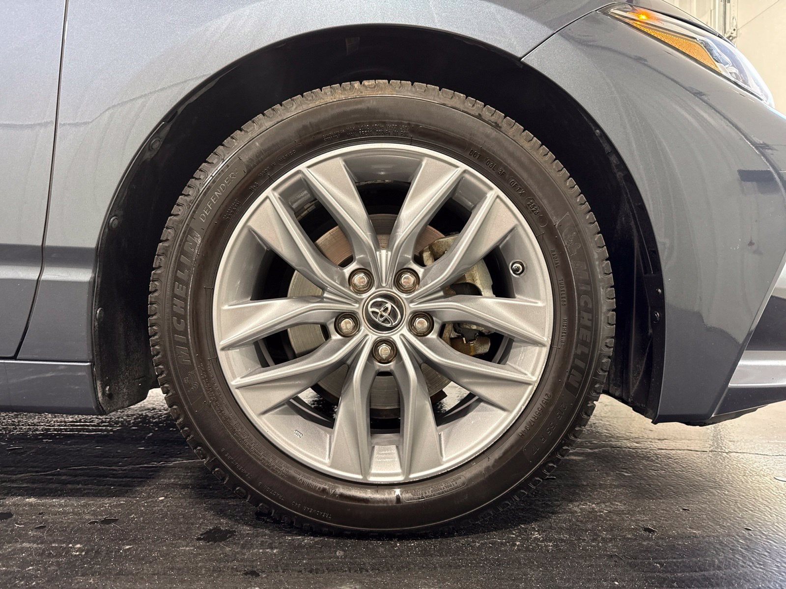 2019 Toyota Avalon XLE