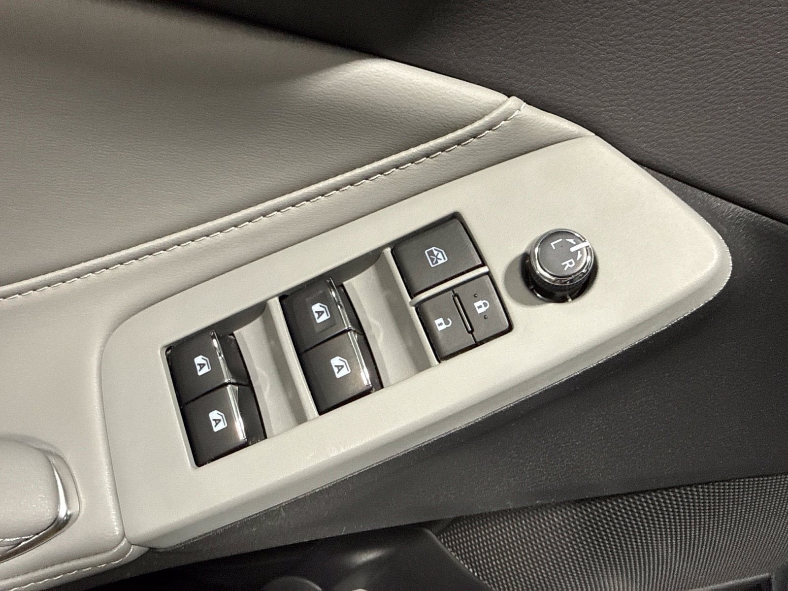 2019 Toyota Avalon XLE