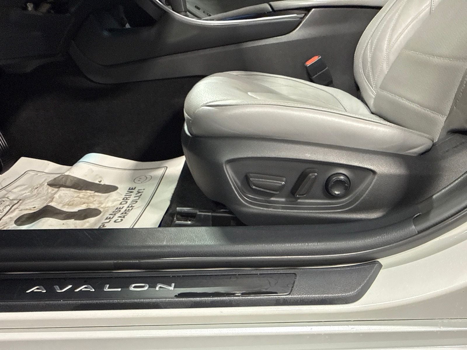 2022 Toyota Avalon Limited