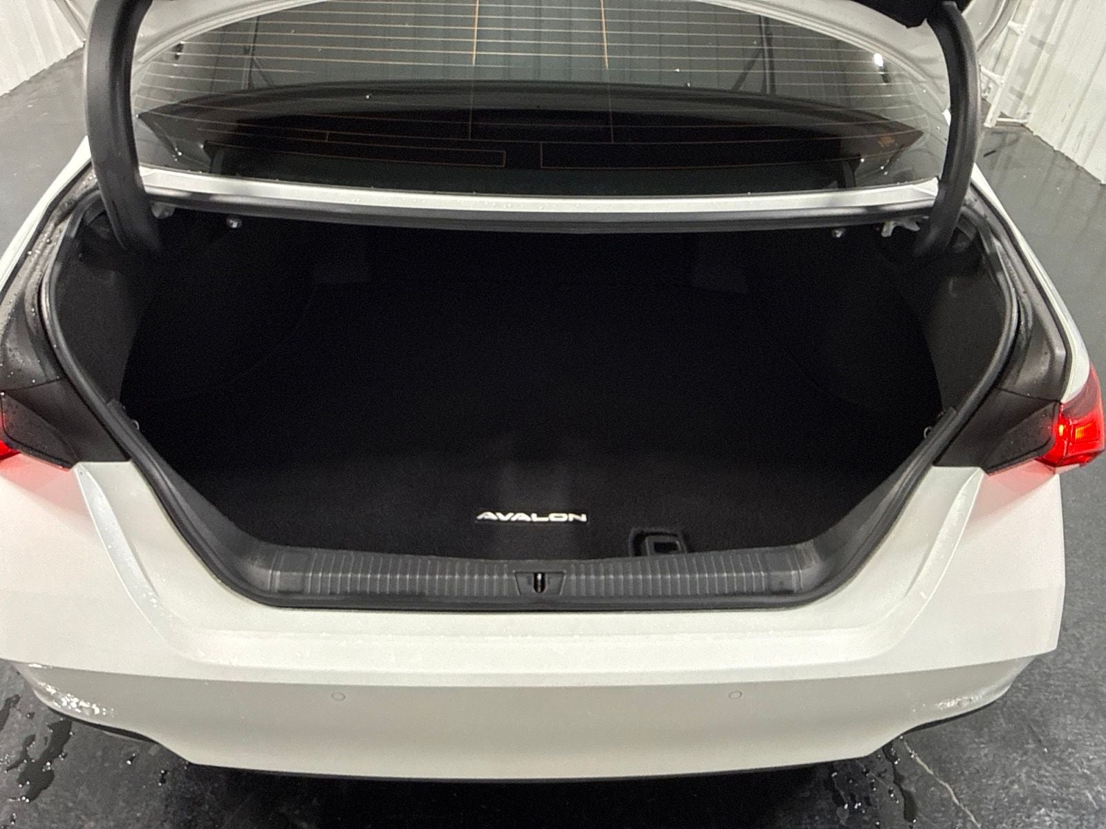 2022 Toyota Avalon Limited