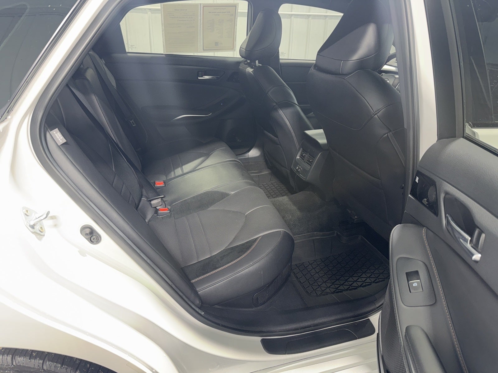 2022 Toyota Avalon Hybrid XSE