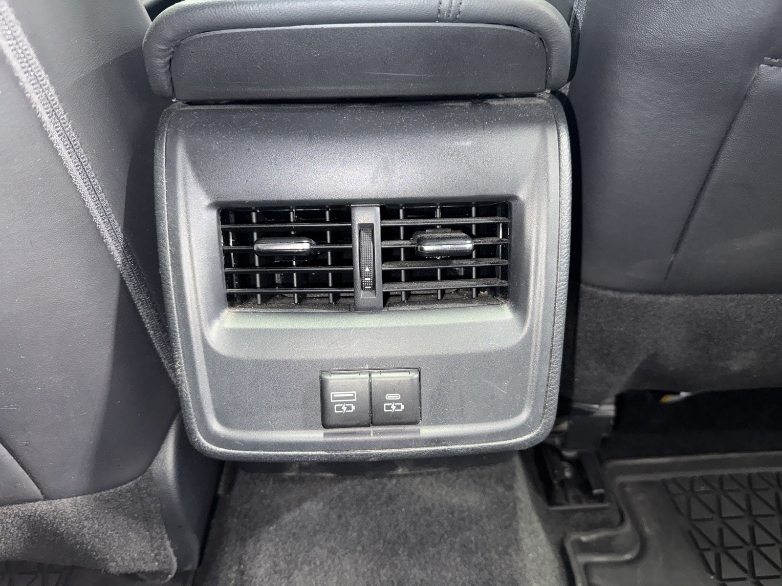 2022 Toyota Avalon Hybrid XSE