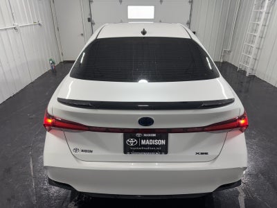 2022 Toyota Avalon Hybrid XSE