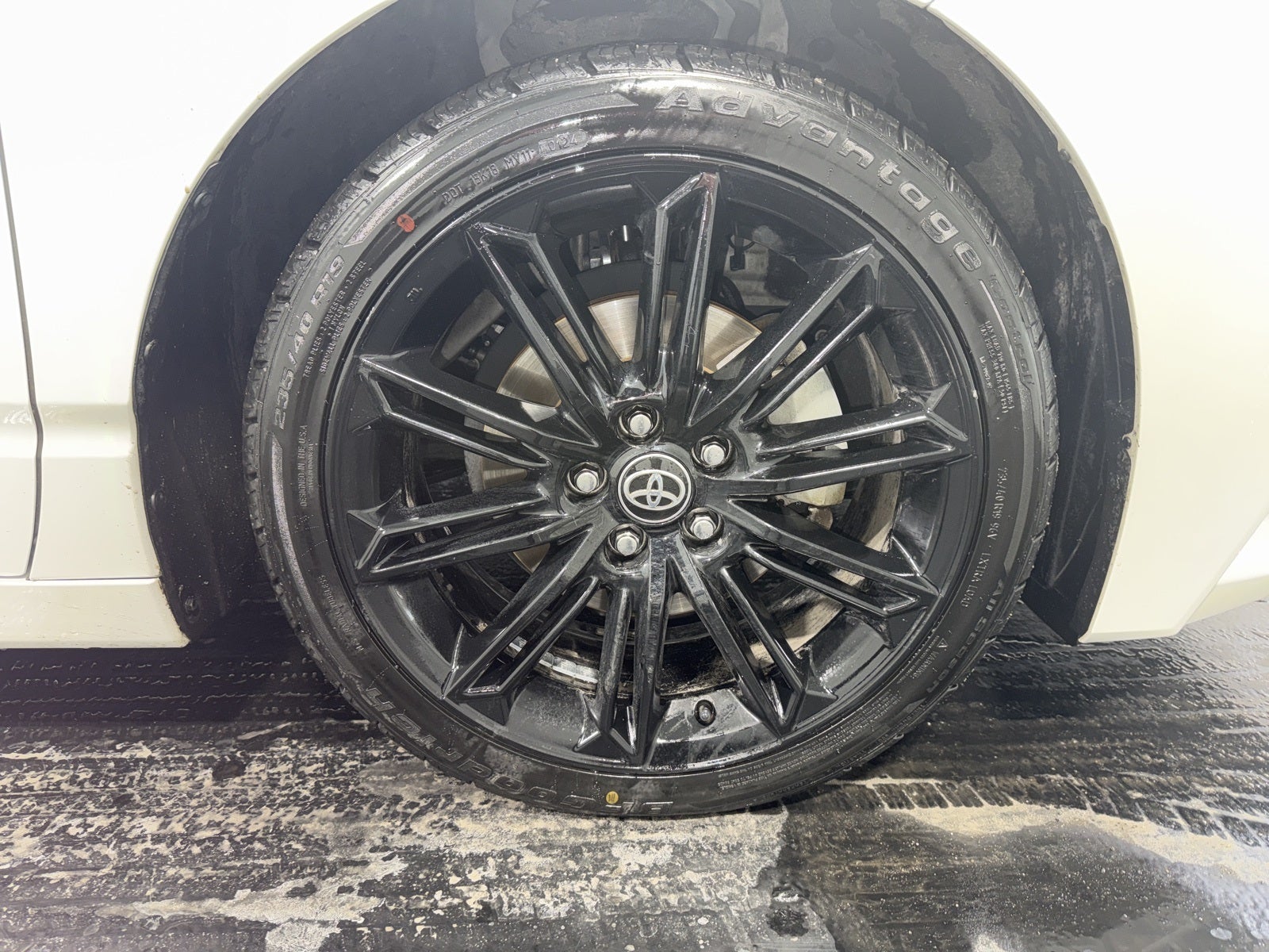 2022 Toyota Avalon Hybrid XSE