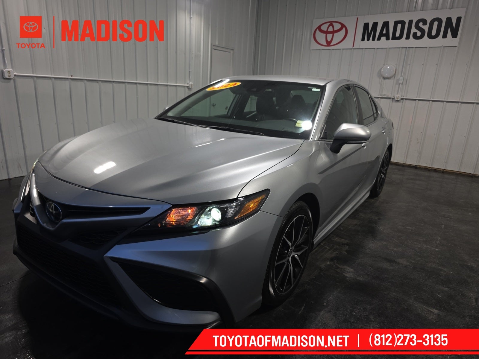 2024 Toyota Camry SE