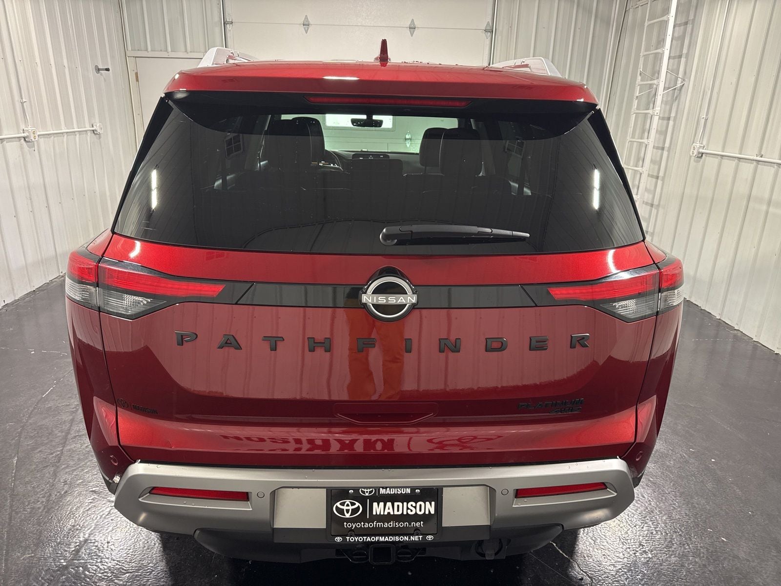 2024 Nissan Pathfinder Platinum
