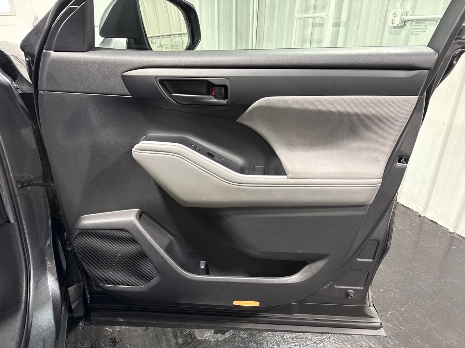 2020 Toyota Highlander L
