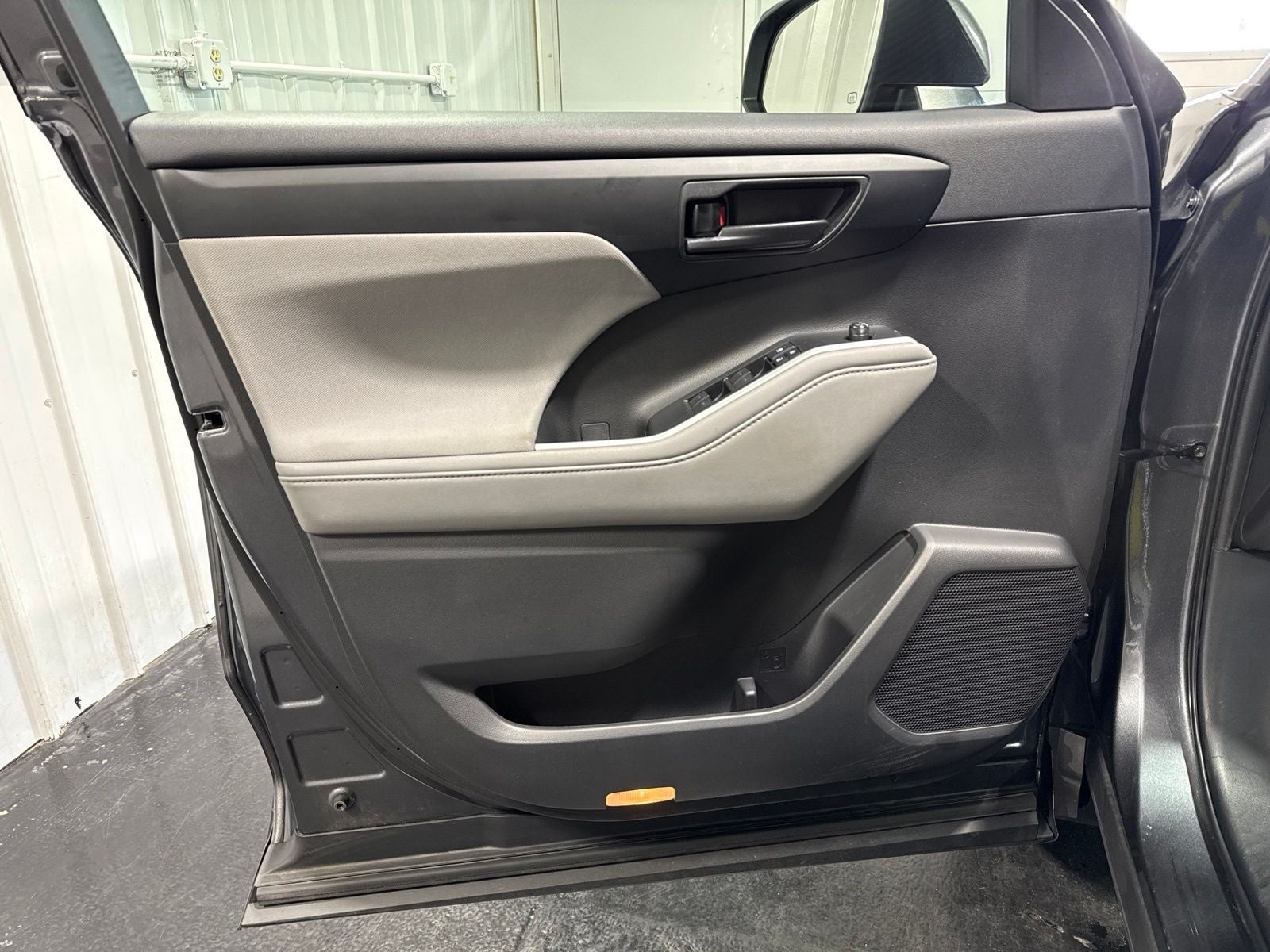 2020 Toyota Highlander L