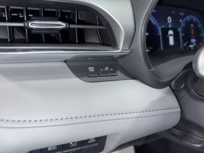 2023 Toyota Highlander Hybrid Platinum