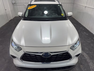 2023 Toyota Highlander Hybrid Platinum