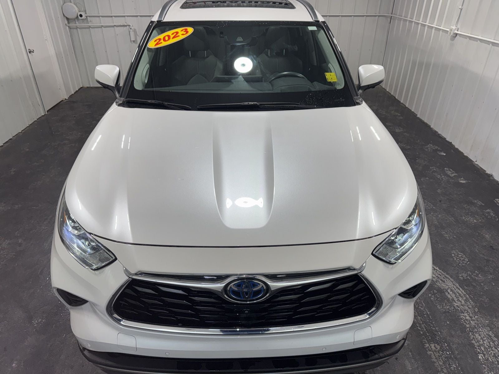 2023 Toyota Highlander Hybrid Platinum