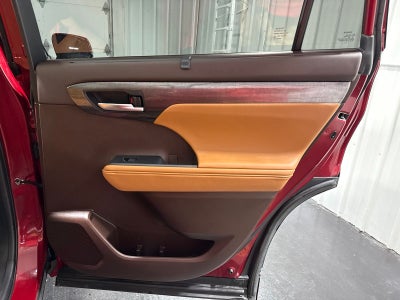 2021 Toyota Highlander Platinum