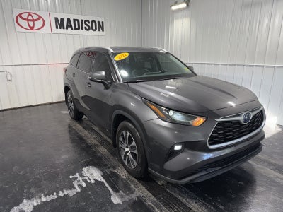 2022 Toyota Highlander Hybrid XLE