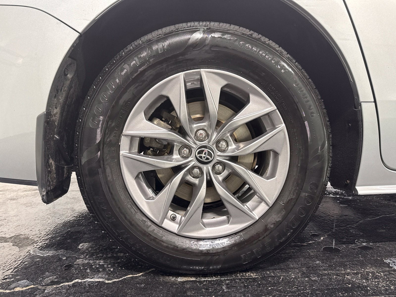 2021 Toyota Sienna XLE 7 Passenger