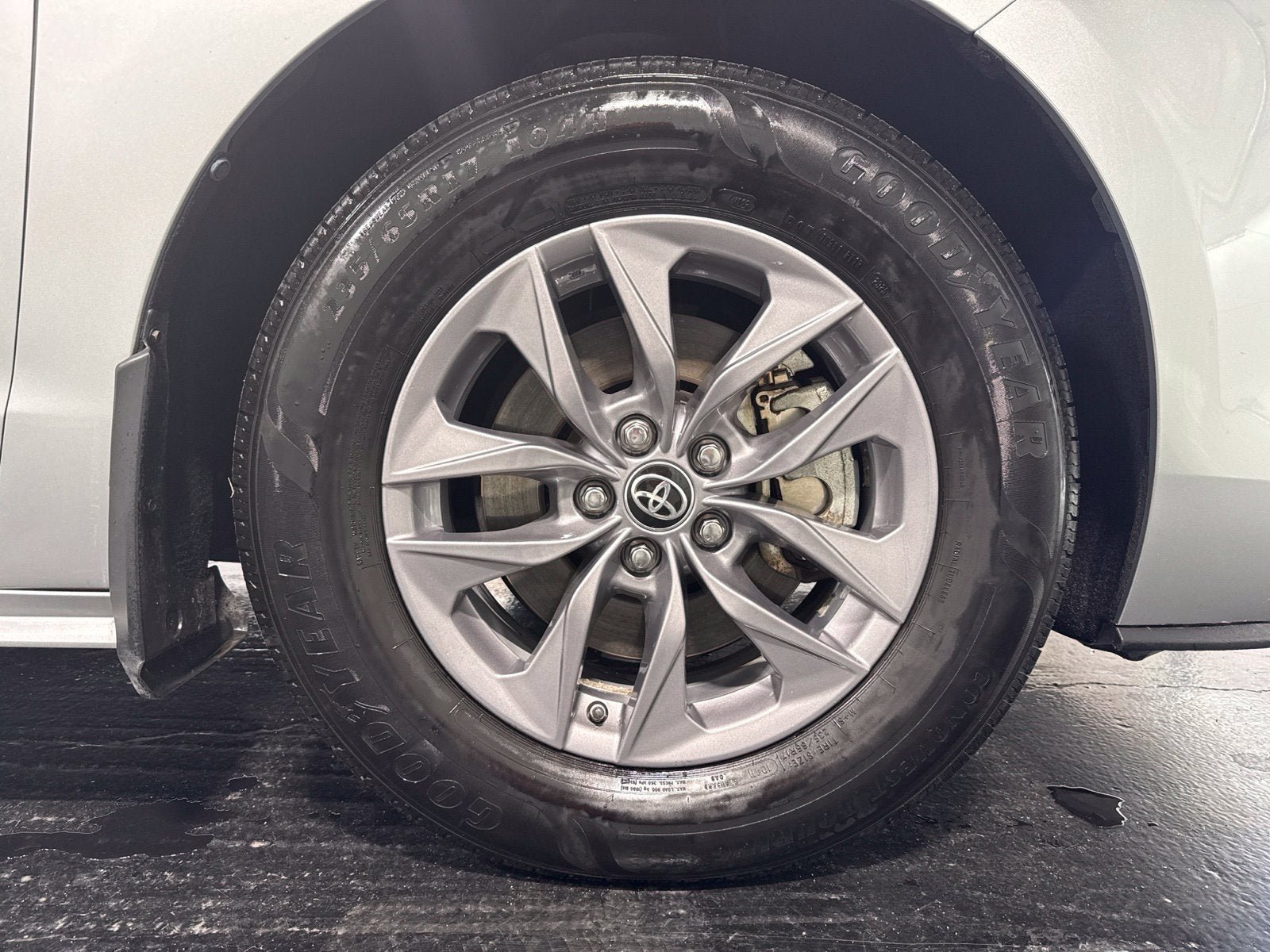 2021 Toyota Sienna XLE 7 Passenger