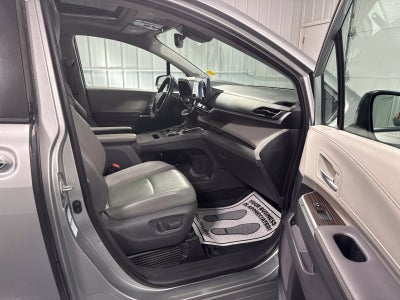 2021 Toyota Sienna XLE 7 Passenger
