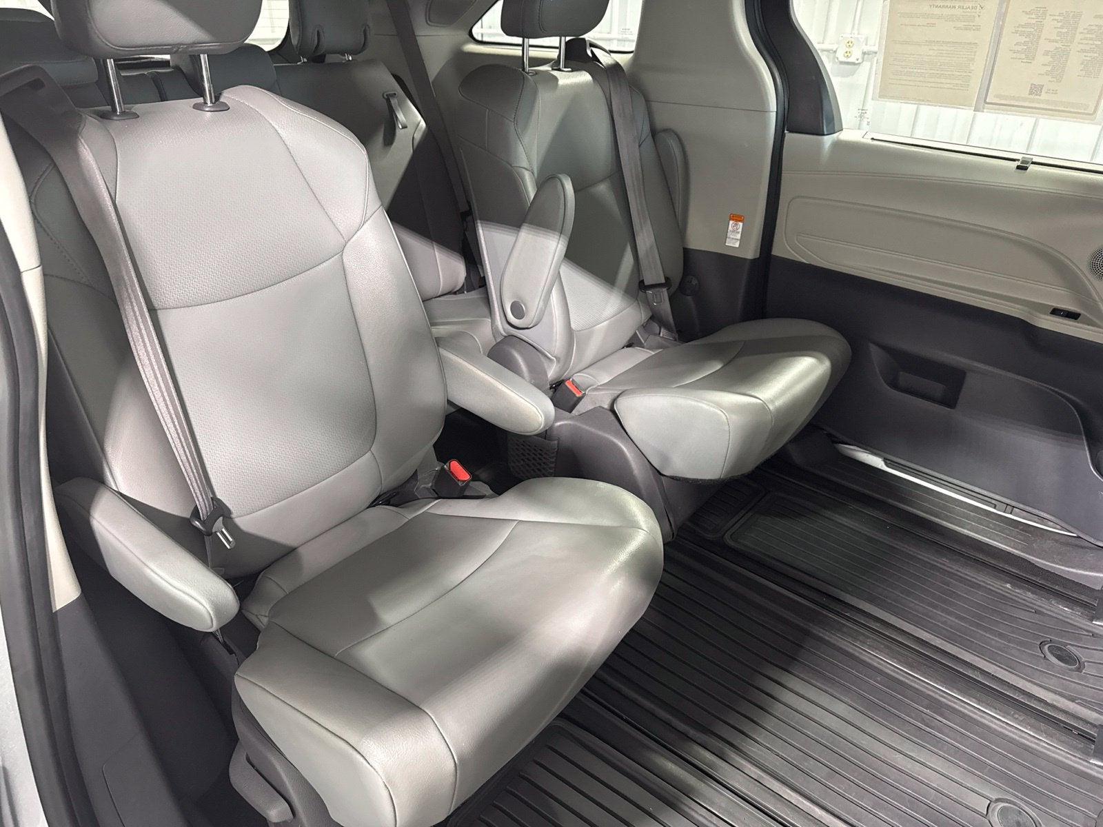 2021 Toyota Sienna XLE 7 Passenger