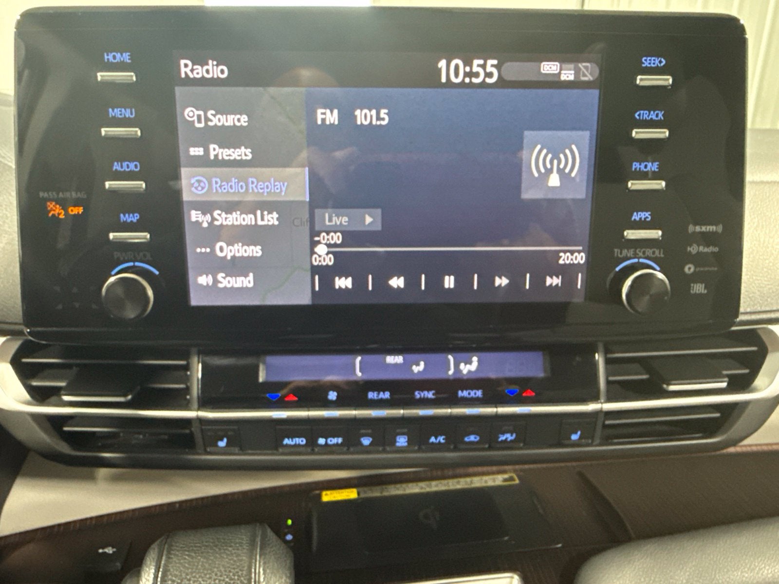 2021 Toyota Sienna XLE 7 Passenger