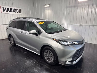 2021 Toyota Sienna XLE 7 Passenger
